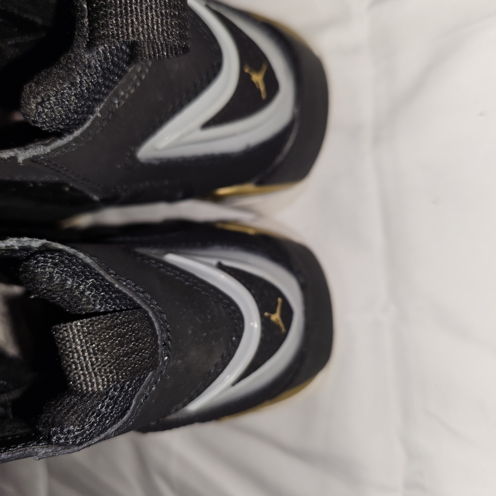 Jordan Black and Gold 23'S